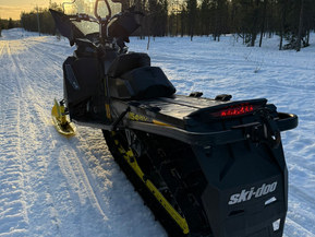 Ski-Doo Summit