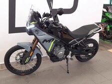 CFMOTO 450MT