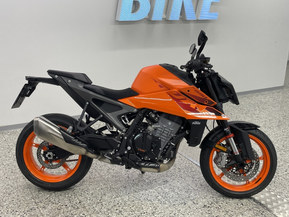 KTM 990