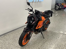 KTM 990