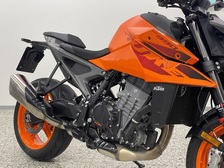 KTM 990