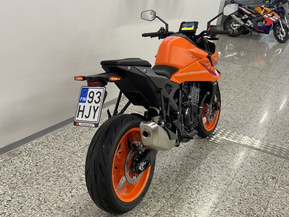 KTM 990