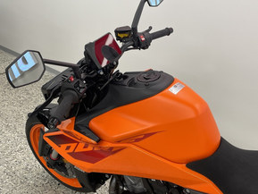 KTM 990