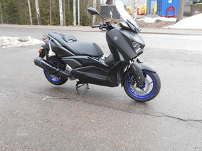 Yamaha X-MaX