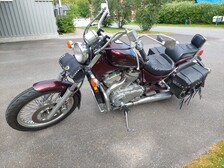 Suzuki Intruder