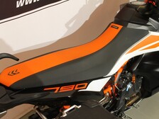 KTM 790