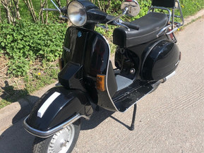 Vespa PX