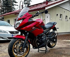 Yamaha XJ