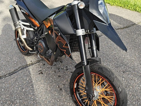 KTM 690