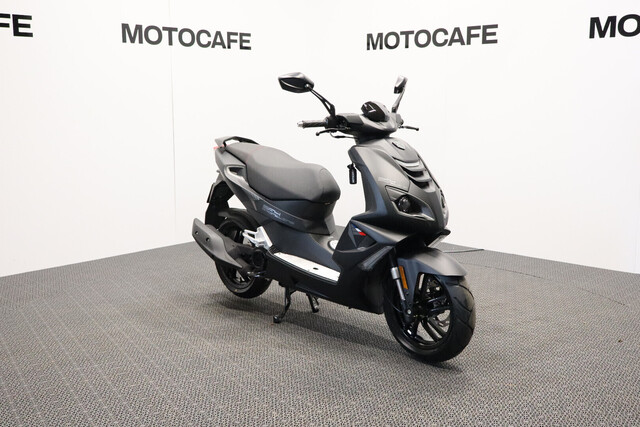 Peugeot Speedfight 4