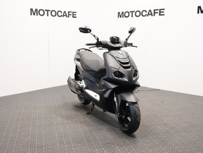 Peugeot Speedfight 4