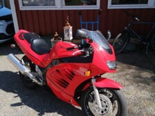 Suzuki RF