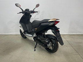 Peugeot Speedfight 4