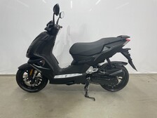 Peugeot Speedfight 4