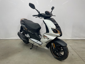 Peugeot Speedfight 4