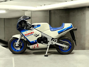 Suzuki R