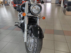Suzuki Intruder