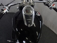 Suzuki Intruder