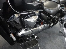 Suzuki Intruder