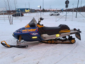 Ski-Doo Summit