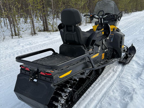 Ski-Doo Expedition