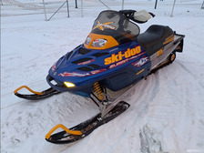 Ski-Doo Summit
