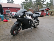 Yamaha YZF-R1