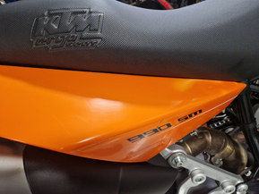 KTM 990