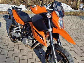 KTM 990