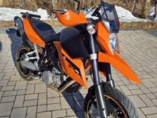 KTM 990