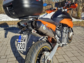 KTM 990