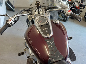 Suzuki Intruder
