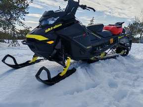 Ski-Doo Summit