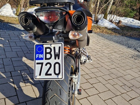 KTM 990