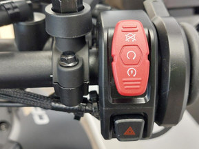 CFMOTO 700MT