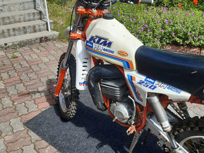 KTM 250