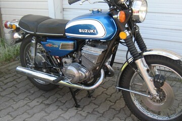 Suzuki GT