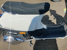 Vespa LX