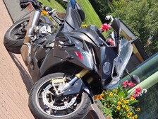BMW S