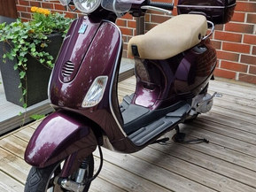 Vespa LX