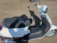 Vespa LX