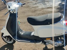 Vespa LX