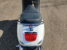 Vespa LX