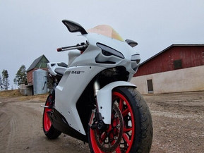 Ducati 848