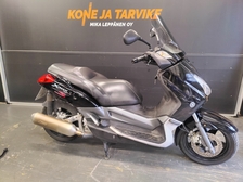 Yamaha X-MaX