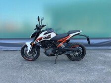KTM 125