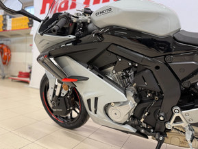 CFMOTO 675SR-R