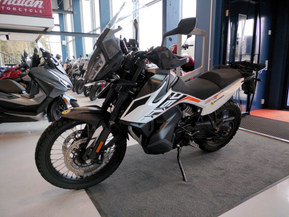 KTM 790