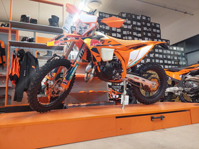 KTM 300