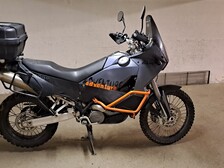 KTM 990